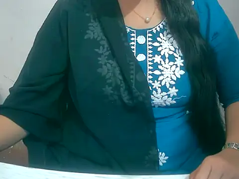 Cute Aliyaa online show from March 2026 08:42:01 AM