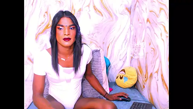 spicybarbie online show from April 2026 04:32:01 PM