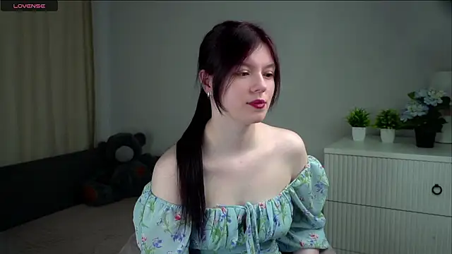 SelmaCarolfi online show from March 2026 01:28:01 AM