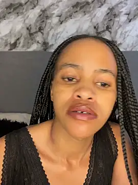 Hot Mess18 online show from May 2026 12:10:01 PM