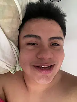 Snapshot of andresmahecha777 chatting on February 2026 08:35:02 PM andresmahecha777 online show from February 2026 08:35:02 PM