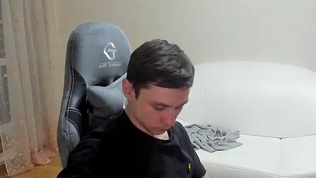 Alexmansuper online show from April 2026 09:52:01 PM