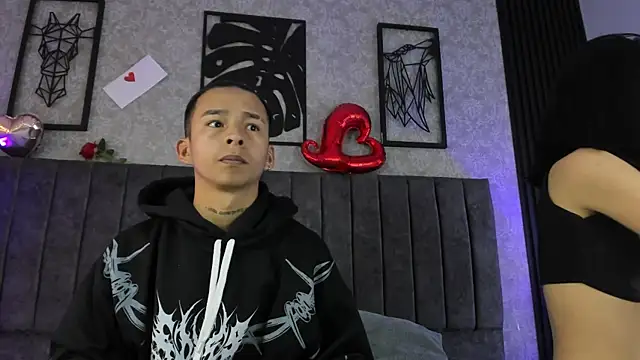 bliinkii and luka  online show from February 2026 12:36:01 PM