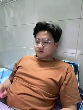 Snapshot of Kami_Kazo chatting on February 2026 04:56:02 PM Kami Kazo online show from February 2026 04:56:02 PM