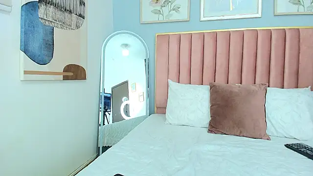 MarianaScott  online show from March 2026 05:16:01 PM