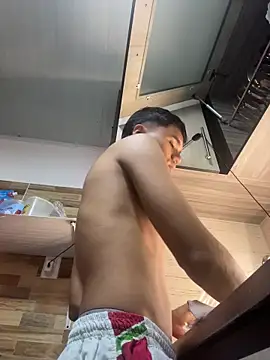 CreamKingg online show from March 2026 05:17:02 PM