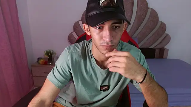 Caius fox online show from February 2026 11:24:01 AM