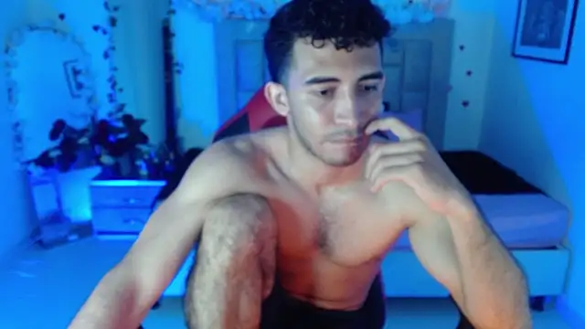 Caius fox online show from April 2026 01:41:01 PM