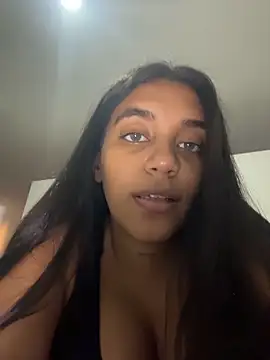 Snapshot of Arianna-Dior chatting on June 2026 09:50:02 PM Arianna-Dior online show from June 2026 09:50:02 PM