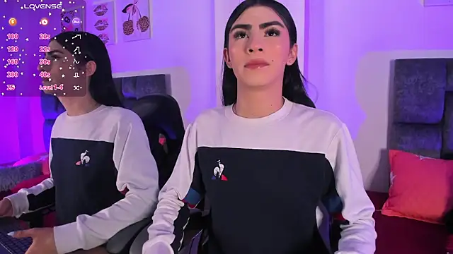 Snapshot of Isabella_Moon9 chatting on April 2026 11:48:01 AM Isabella Moon9 online show from April 2026 11:48:01 AM