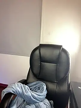 Snapshot of Angelica_pink18 chatting on February 2026 03:49:02 AM Angelica pink18 online show from February 2026 03:49:02 AM