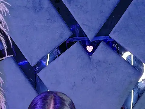 KylieWhitee online show from February 2026 12:05:02 PM