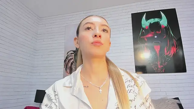 AlanaaHell online show from March 2026 11:05:01 PM