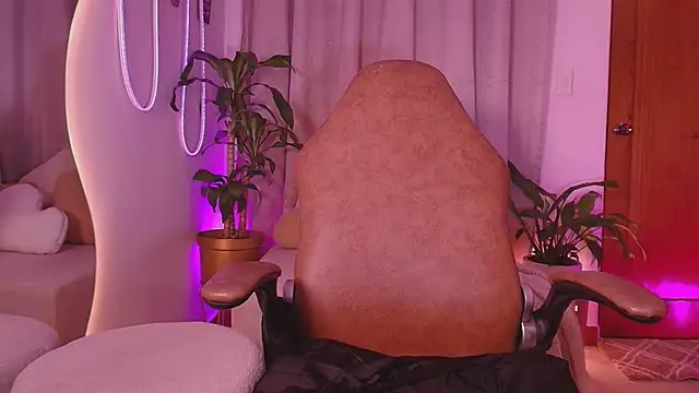  lindapynk  online show from February 2026 07:19:02 PM