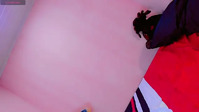 Snapshot of zoe_rous2 chatting on February 2026 01:47:01 PM zoe rous2 online show from February 2026 01:47:01 PM