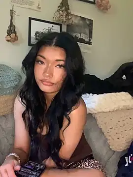 ellianajean online show from March 2026 08:47:01 PM