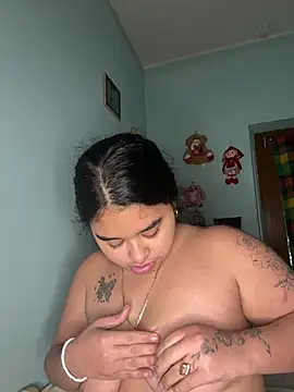 Aloyenita online show from February 2026 12:27:01 PM