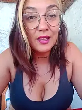 kuramaqueen online show from March 2026 04:21:02 PM