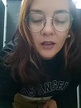 kuramaqueen online show from June 2026 05:36:02 PM
