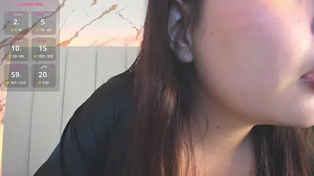 Snapshot of mia_serena_ chatting on February 2026 07:40:01 PM mia serena online show from February 2026 07:40:01 PM