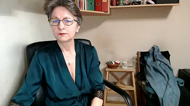 Snapshot of katemodel chatting on December 2025 09:47:02 AM katemodel online show from December 2025 09:47:02 AM