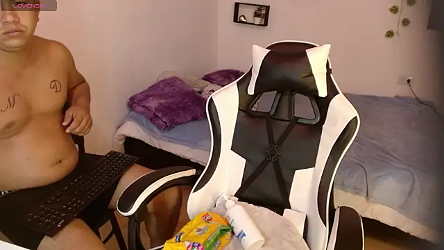 Couple fantasy30 online show from February 2026 05:04:01 AM