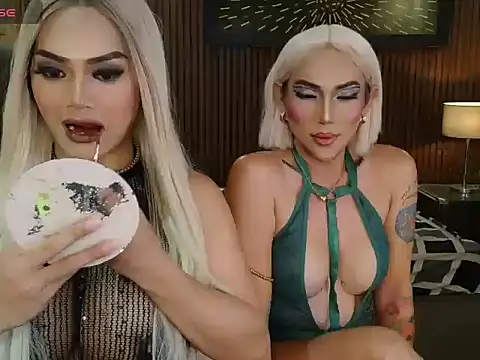 PrettyHorseCockTrans online show from June 2026 12:36:02 PM
