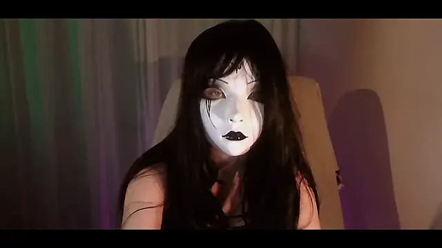 NoirLiliyaa online show from February 2026 07:17:02 PM