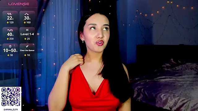 Anna Elfii online show from April 2026 07:44:02 PM