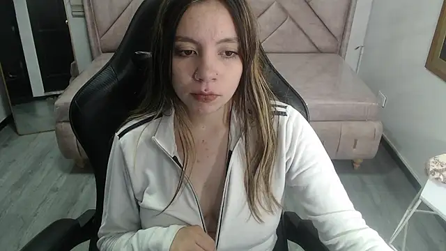 Snapshot of Eco_deluna_v chatting on February 2026 01:11:02 PM Eco deluna v online show from February 2026 01:11:02 PM