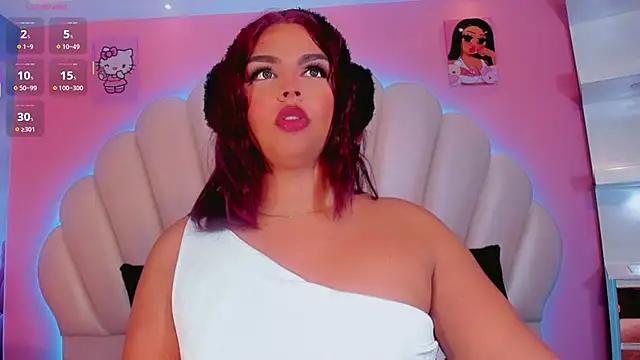 Maia Hotts online show from February 2026 05:01:02 AM