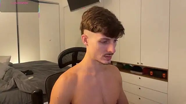 Snapshot of vitoraugustoxxx chatting on March 2026 08:26:02 PM vitoraugustoxxx online show from March 2026 08:26:02 PM