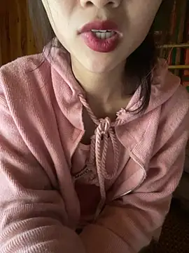 Snapshot of uyensexy chatting on February 2026 02:31:02 AM uyensexy online show from February 2026 02:31:02 AM