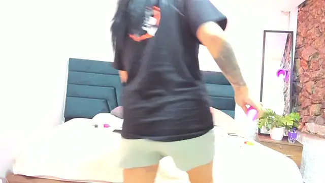 Dahliablack online show from January 2026 07:11:01 PM