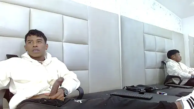 Snapshot of TonnyMarck chatting on February 2026 09:30:01 AM TonnyMarck online show from February 2026 09:30:01 AM