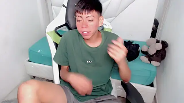 Liarr  online show from March 2026 08:04:01 PM