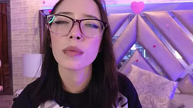 HarperrWest online show from February 2026 08:20:02 PM