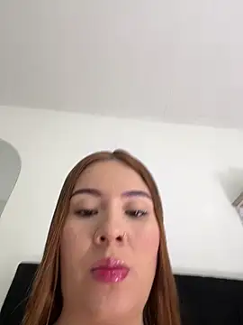 Hanna Becker  online show from April 2026 03:12:01 PM