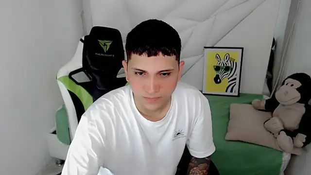 Snapshot of Black_diamondd_ chatting on February 2026 01:06:02 PM Black diamondd online show from February 2026 01:06:02 PM