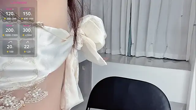 xianxian-baby online show from May 2026 06:15:02 PM