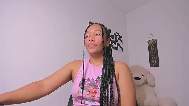 Nia13 online show from April 2026 04:32:02 AM