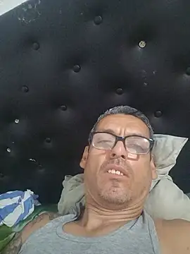 Carlos-0425 online show from July 2026 03:44:01 AM