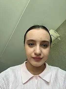 MiaTee online show from April 2026 01:56:01 AM