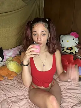 Snapshot of heluvsbabii chatting on July 2026 04:30:01 AM heluvsbabii online show from July 2026 04:30:01 AM