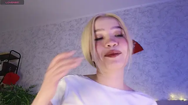 Snapshot of saya_li11 chatting on February 2026 05:26:02 AM saya li11 online show from February 2026 05:26:02 AM