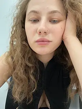 AsynaYuuki online show from March 2026 06:02:02 PM