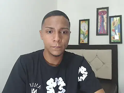 hotboyluxe online show from February 2026 02:51:02 AM