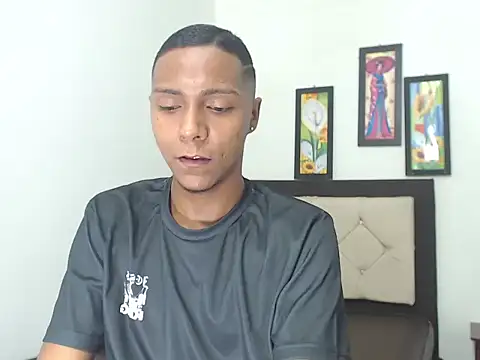 hotboyluxe online show from March 2026 03:23:02 AM