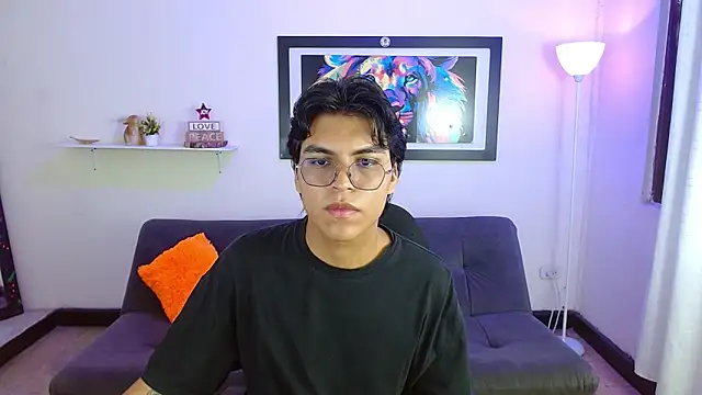 Snapshot of Maecum18 chatting on February 2026 08:37:02 PM Maecum18 online show from February 2026 08:37:02 PM