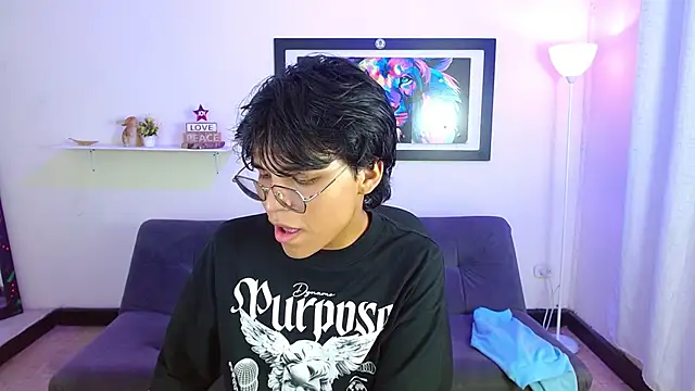 Snapshot of Maecum18 chatting on February 2026 08:38:02 PM Maecum18 online show from February 2026 08:38:02 PM